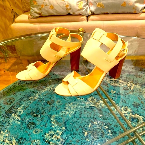 ✨Via Spiga✨ Cream Double Strap Sandal W/Chunky Heel - Picture 2 of 7